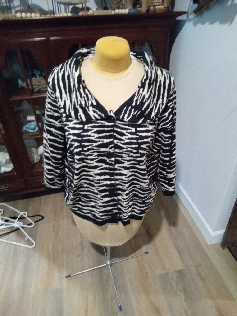 ND New Directions Plus Size 2X Black & White Zebra Sweater Coat Big Snap Closure
